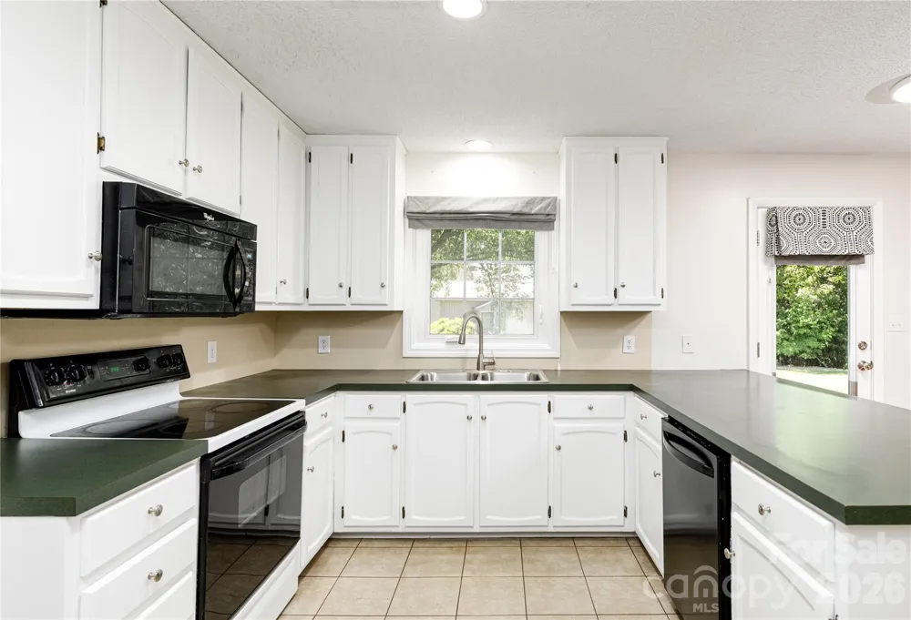 568 Wood Hollow Road Taylorsville, NC 28681