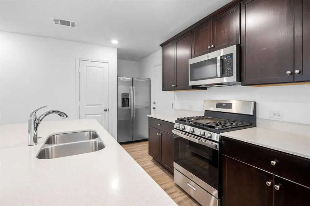 7136 Spotted Leaf Way Del Valle, TX 78617