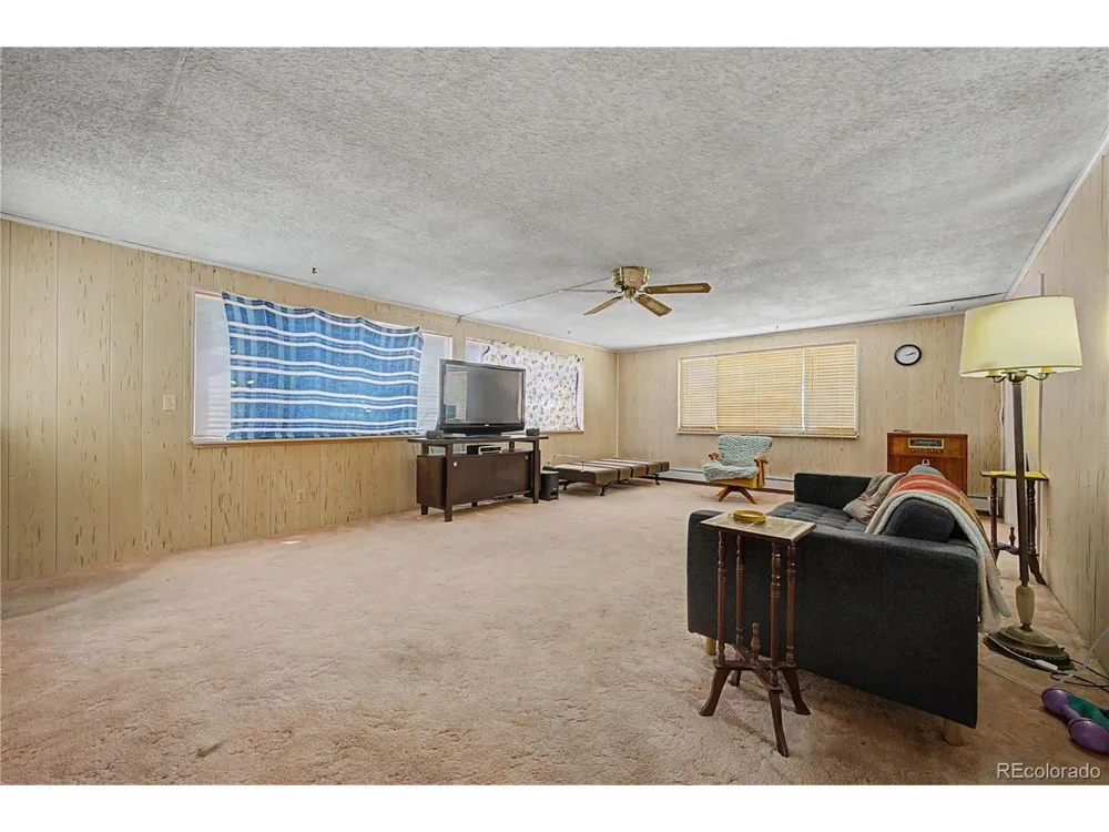 1535 Chestnut Street Canon City, CO 81212