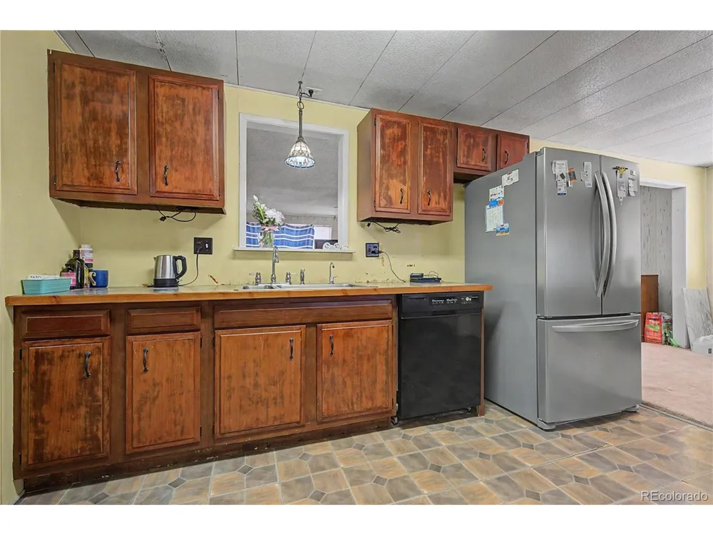1535 Chestnut Street Canon City, CO 81212