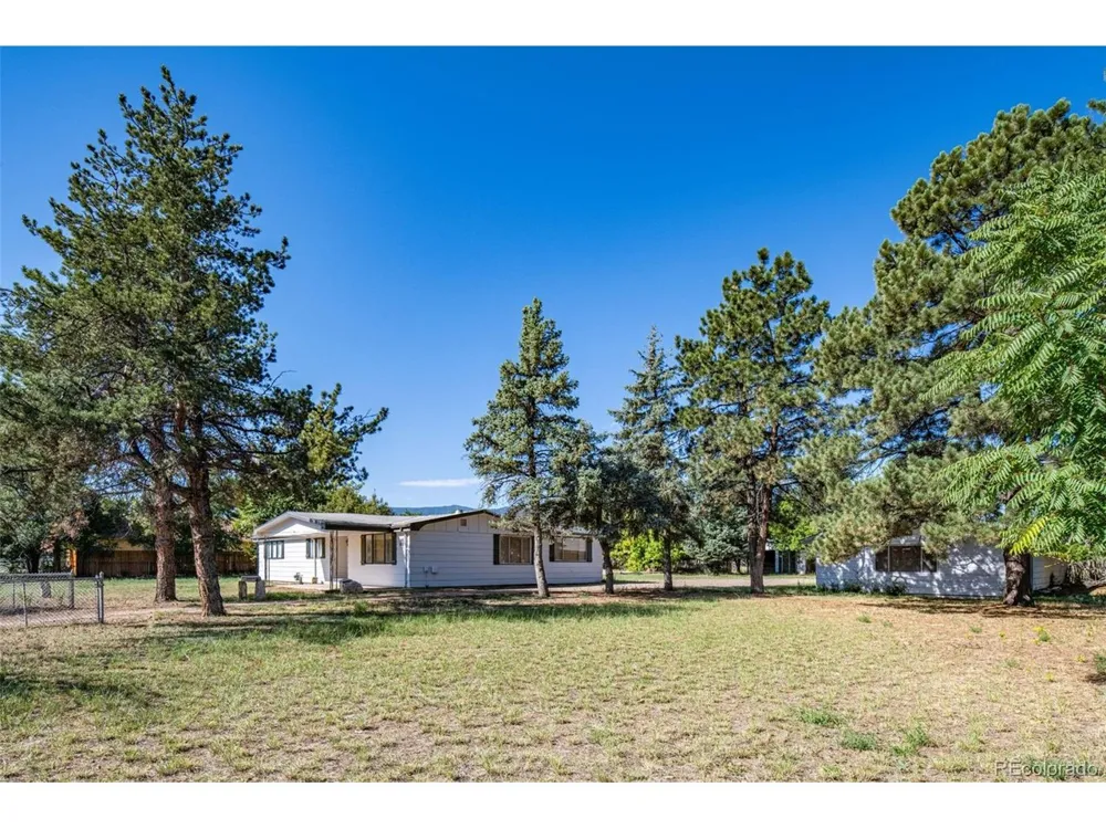 1535 Chestnut Street Canon City, CO 81212