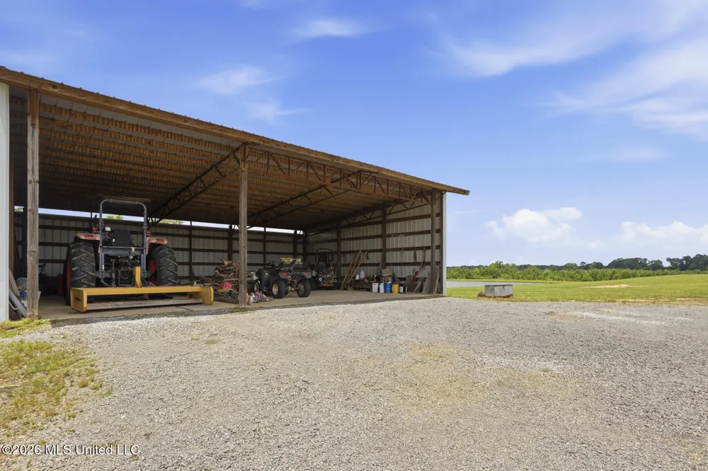 11281 Mississippi 21 Forest, MS 39074