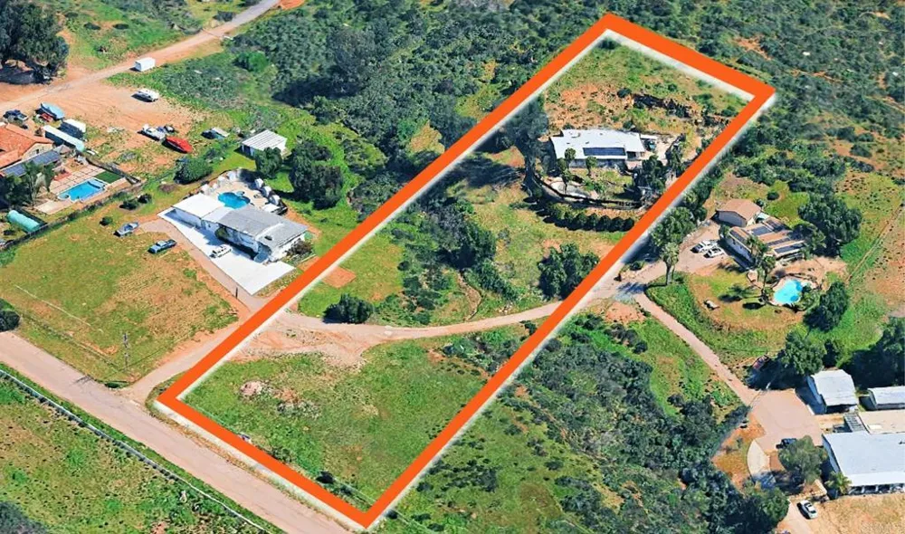 11041 Summit Avenue Santee, CA 92071