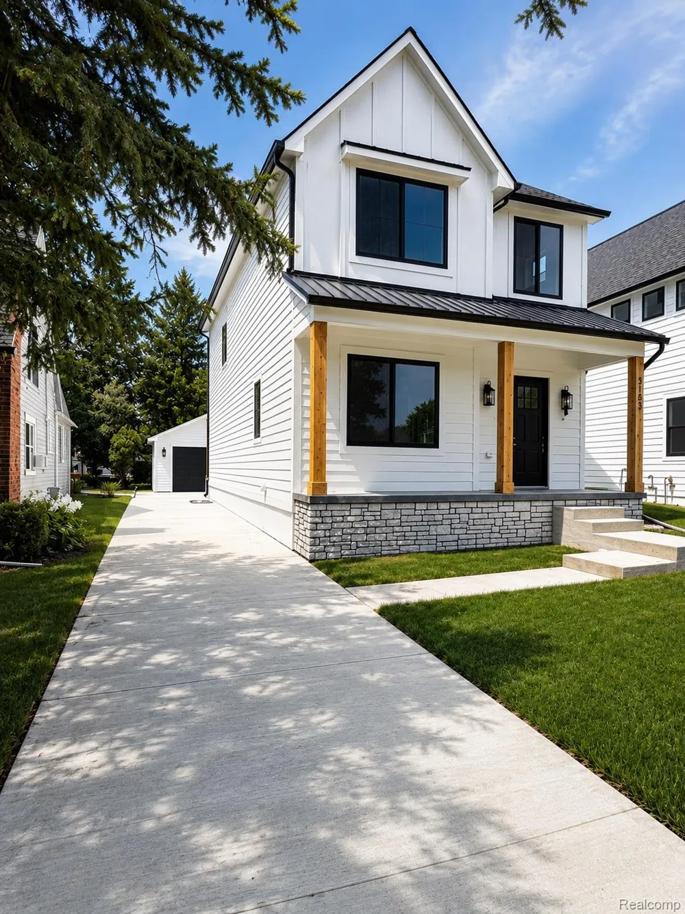 3153 Ellwood Ave. Berkley City, MI 48072
