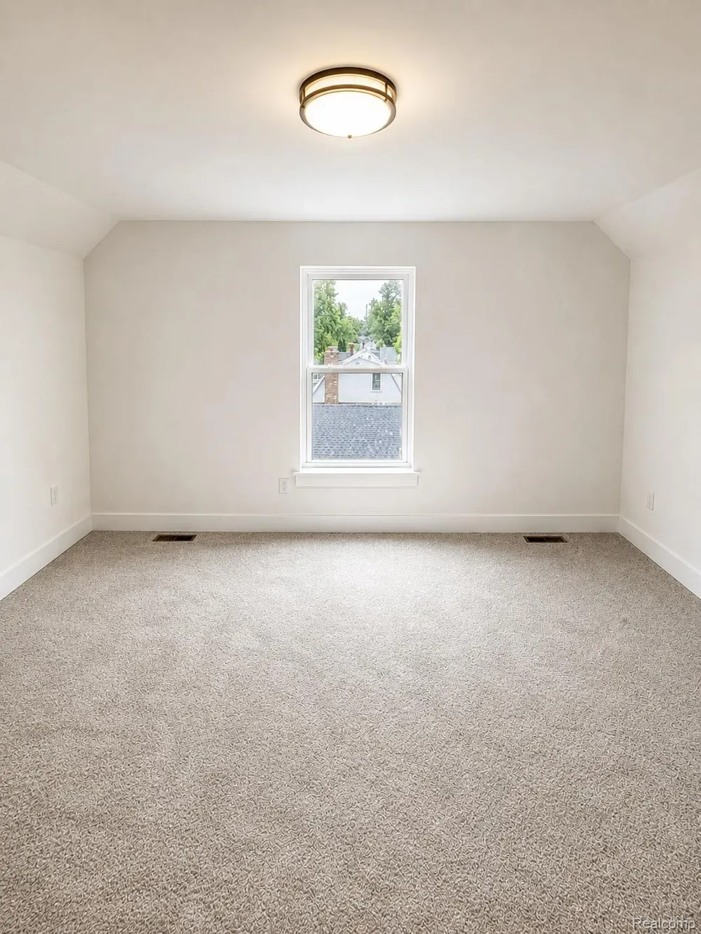 3153 Ellwood Ave. Berkley City, MI 48072