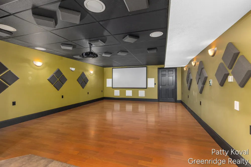 4454 Foxmoor Court Irving Township, MI 49333