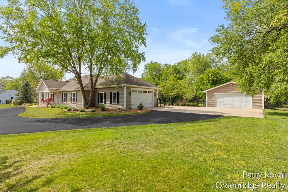 4454 Foxmoor Court Irving Township, MI 49333