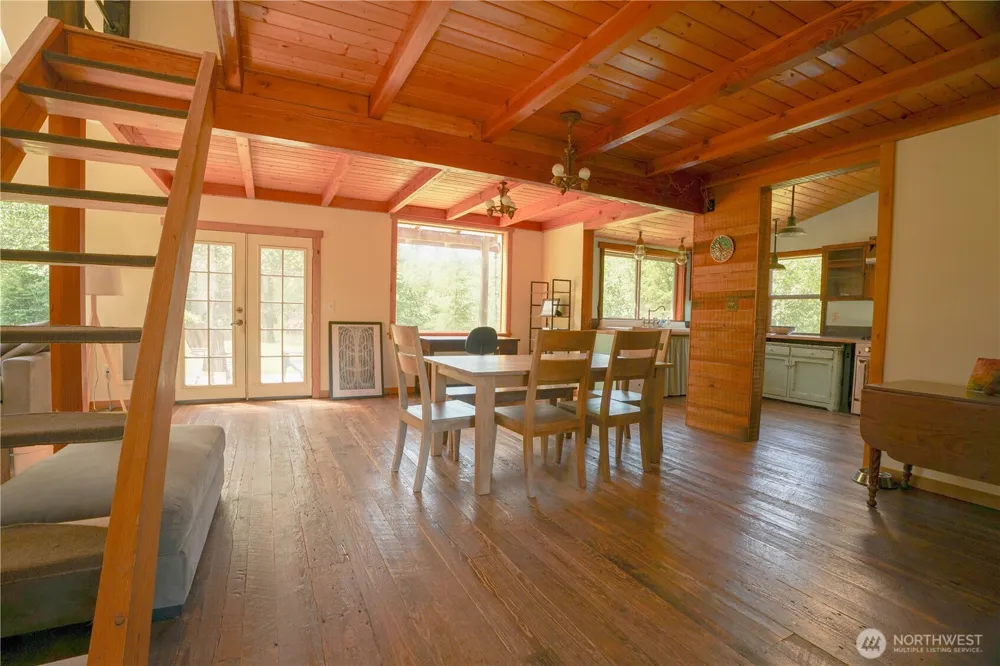 2904 Wildwood Drive Quilcene, WA 98376