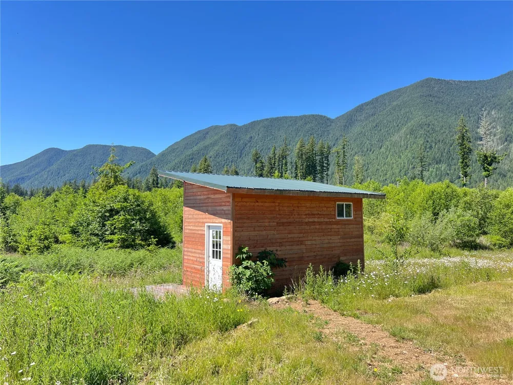 2904 Wildwood Drive Quilcene, WA 98376