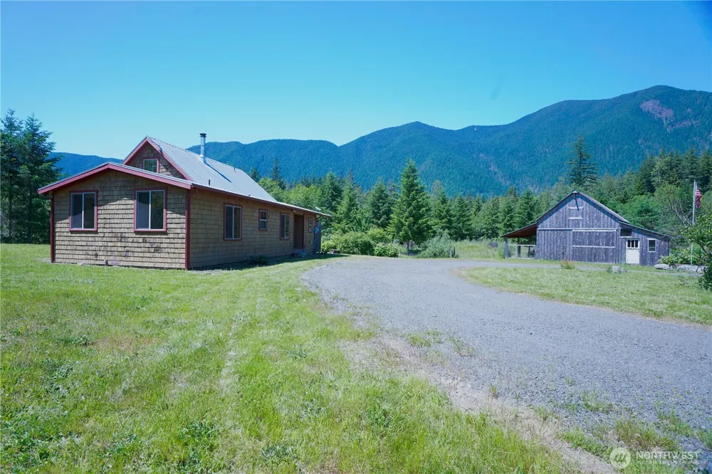 2904 Wildwood Drive Quilcene, WA 98376