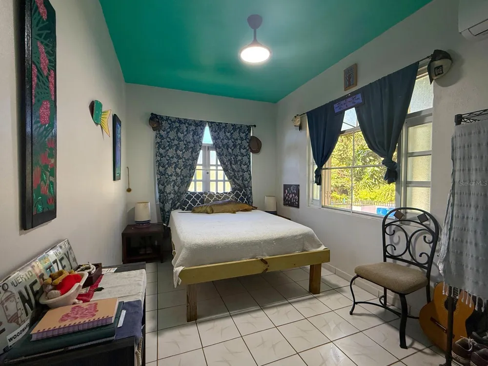 120 CALLE 16 Vieques, PR 00765
