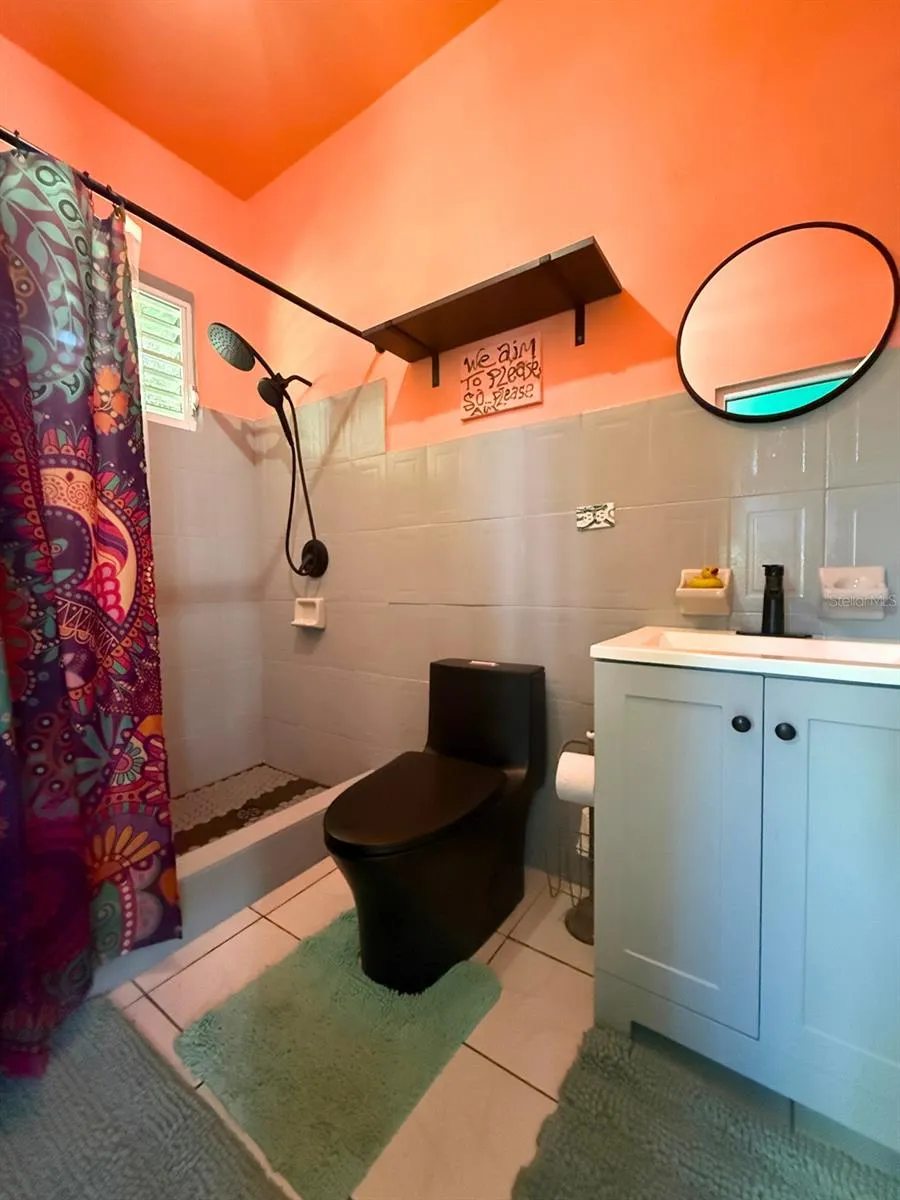 120 CALLE 16 Vieques, PR 00765