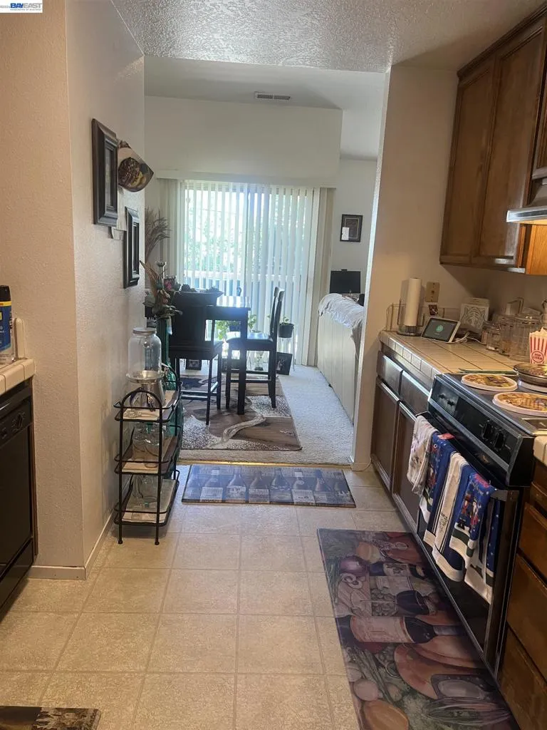 999 Porter Ave #4 Stockton, CA 95207