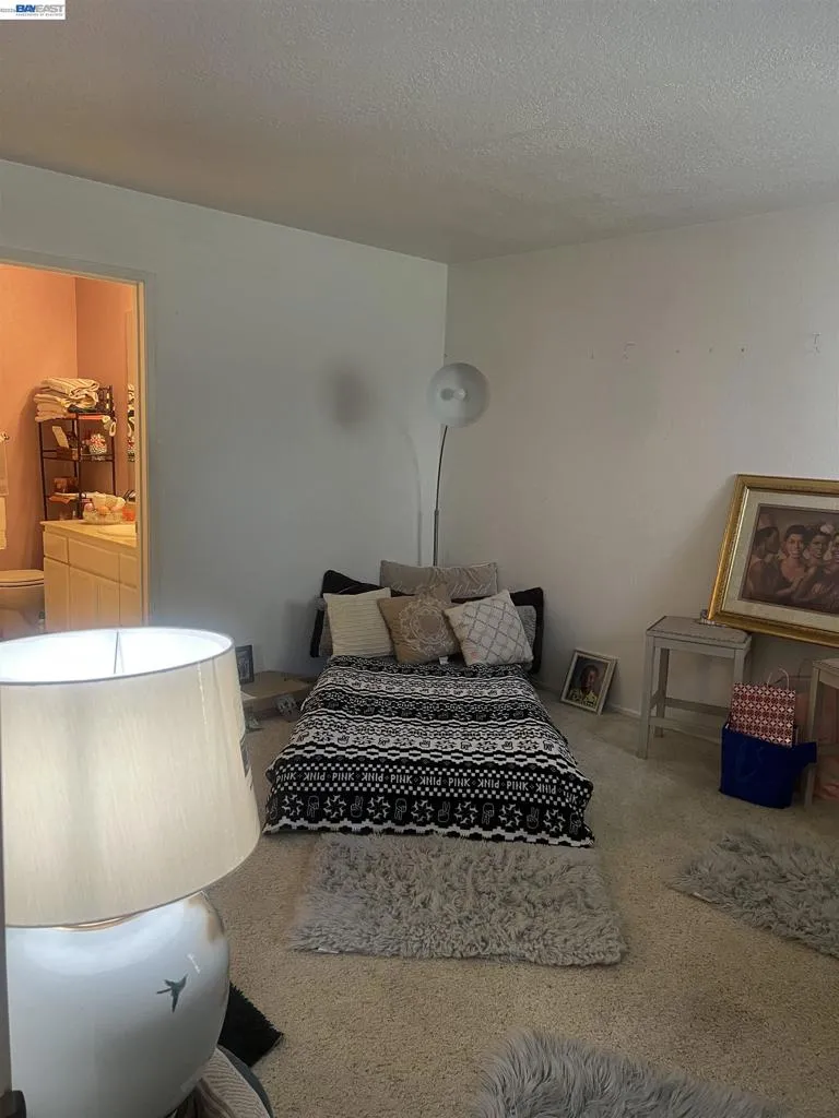 999 Porter Ave #4 Stockton, CA 95207