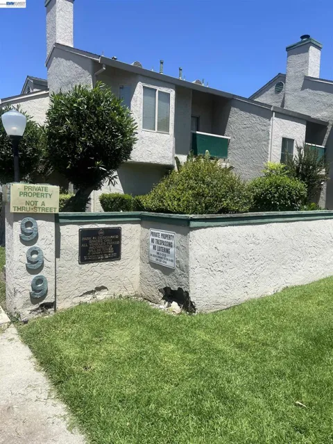 999 Porter Ave #4