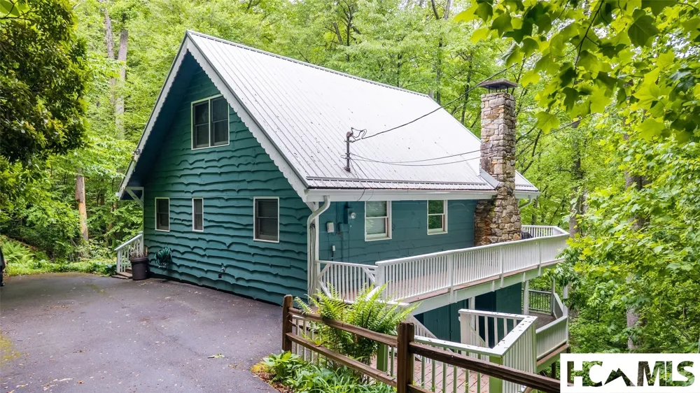 583 Woods Mountain Trail Cullowhee, NC 28723