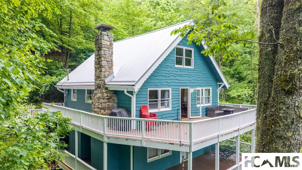 583 Woods Mountain Trail Cullowhee, NC 28723