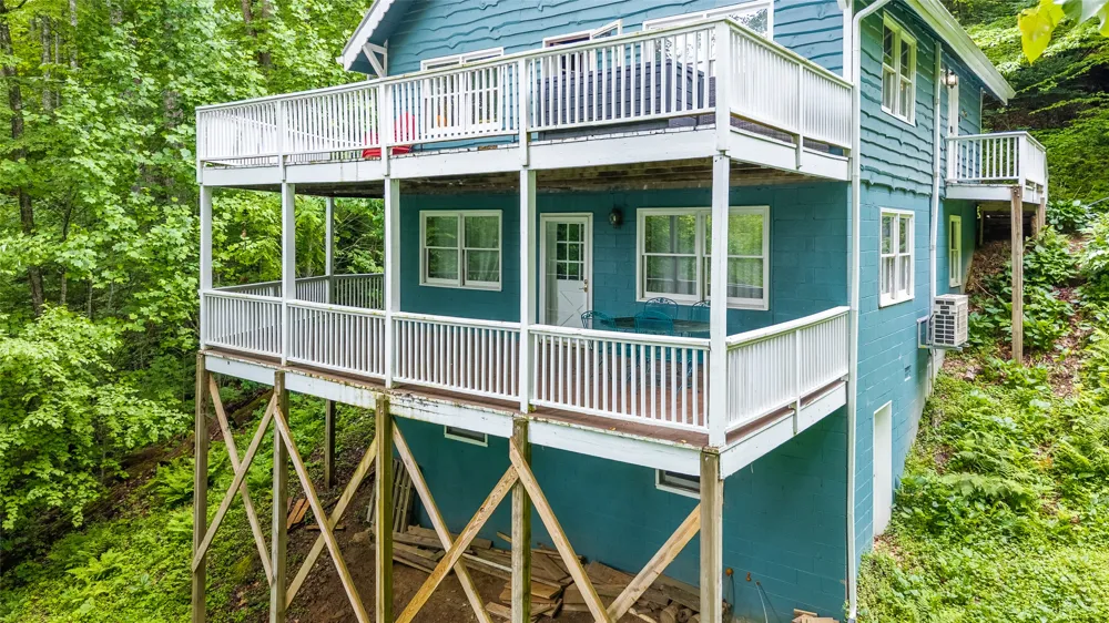 583 Woods Mountain Trail Cullowhee, NC 28723
