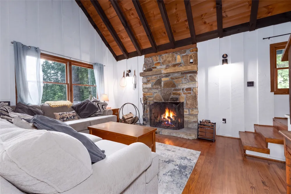 583 Woods Mountain Trail Cullowhee, NC 28723