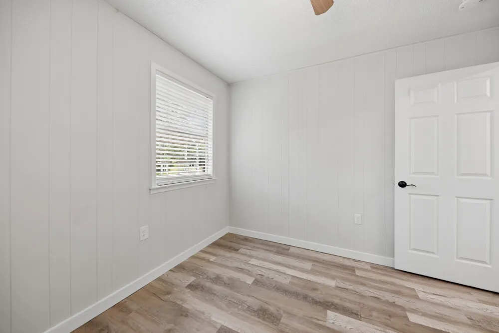 9481 Lake Forest Circle Brenham, TX 77833