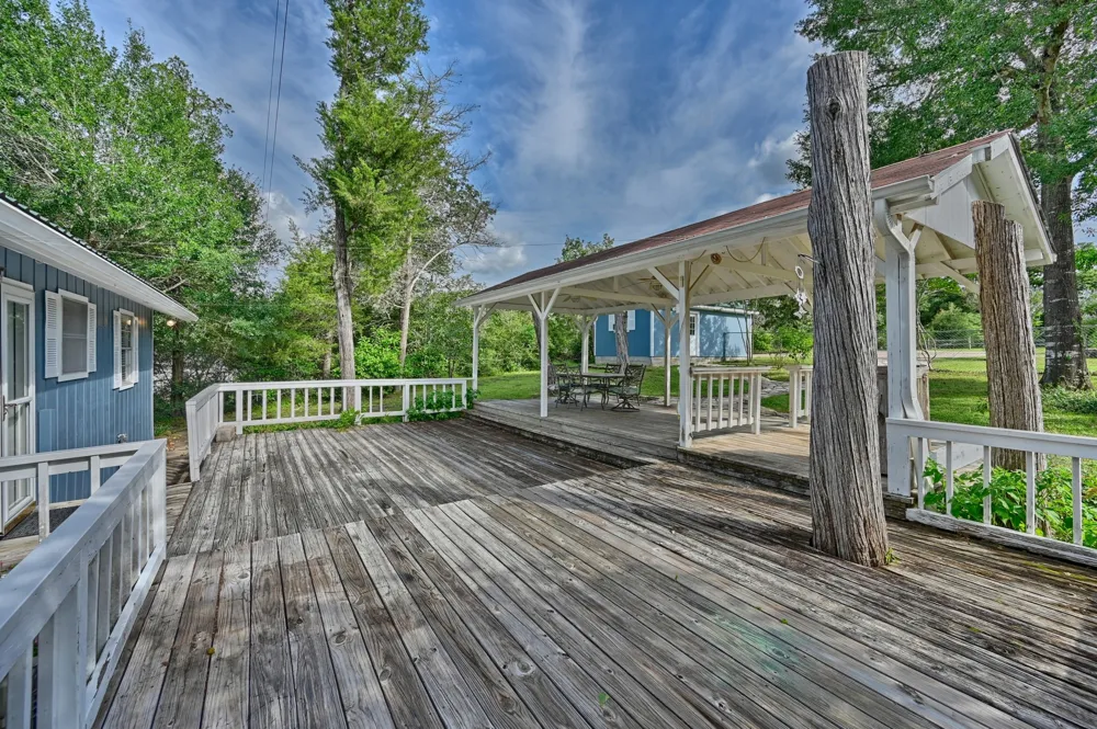 9481 Lake Forest Circle Brenham, TX 77833