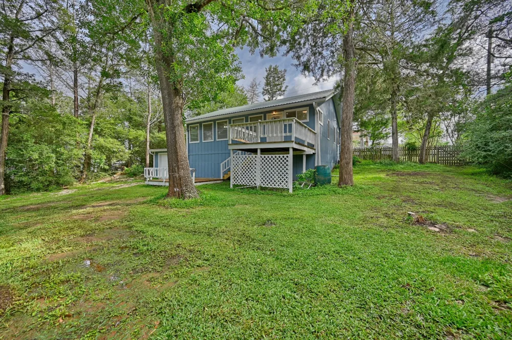 9481 Lake Forest Circle Brenham, TX 77833