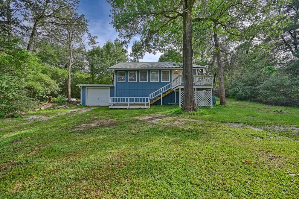 9481 Lake Forest Circle Brenham, TX 77833