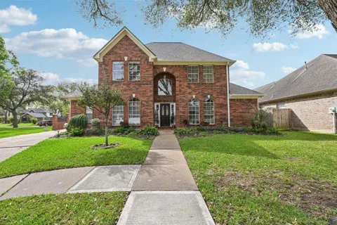 2202 Castle Bay Drive