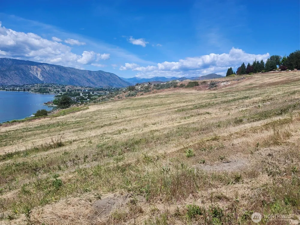 155 Makai Road Manson, WA 98831