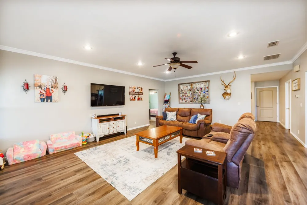383 Briar Creek Lane Bowie, TX 76230