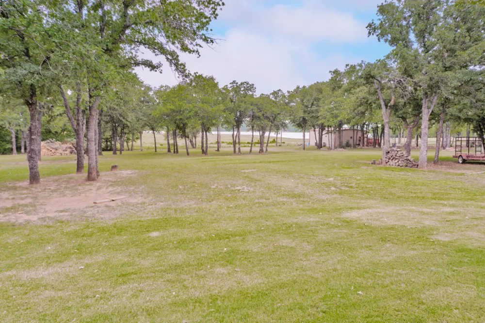 383 Briar Creek Lane Bowie, TX 76230