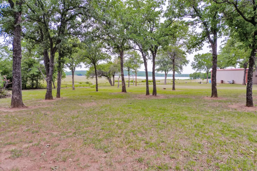 383 Briar Creek Lane Bowie, TX 76230