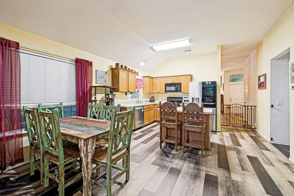 8701 Wagon Trail Cross Roads, TX 76227