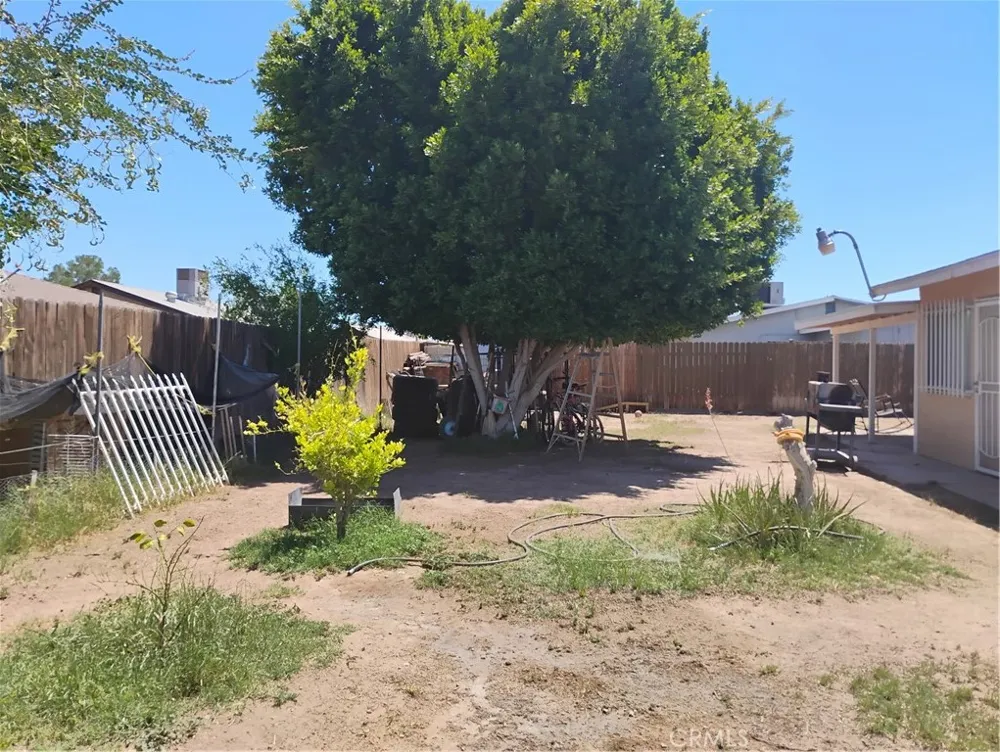 1333 Bruce Court Blythe, CA 92225
