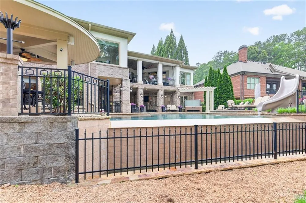 6010 Robbs Drive Cumming, GA 30041