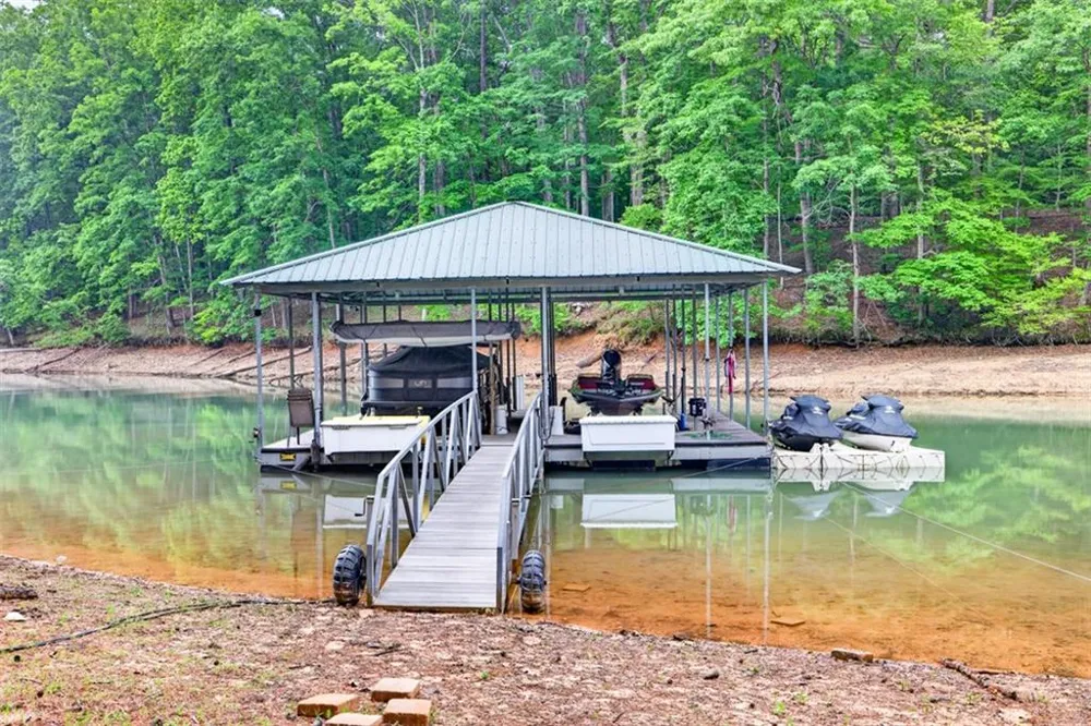 6010 Robbs Drive Cumming, GA 30041