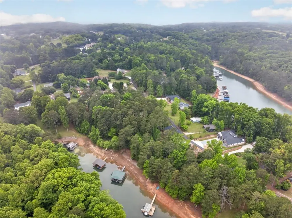 6010 Robbs Drive Cumming, GA 30041