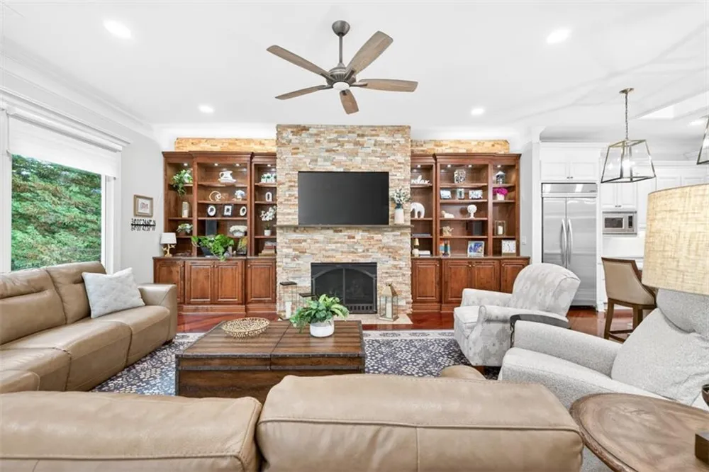 6010 Robbs Drive Cumming, GA 30041