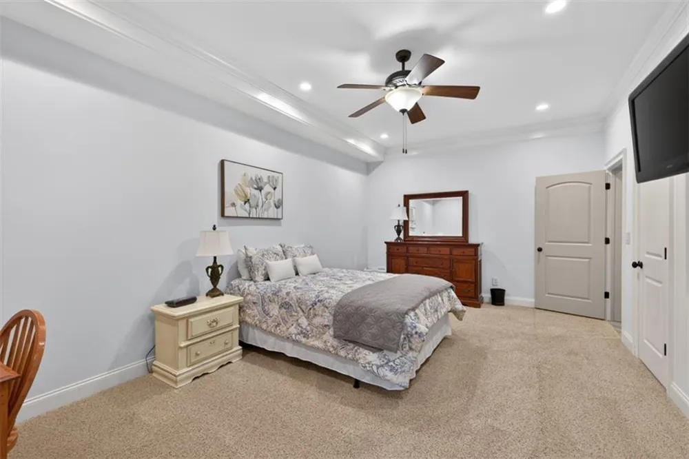 6010 Robbs Drive Cumming, GA 30041