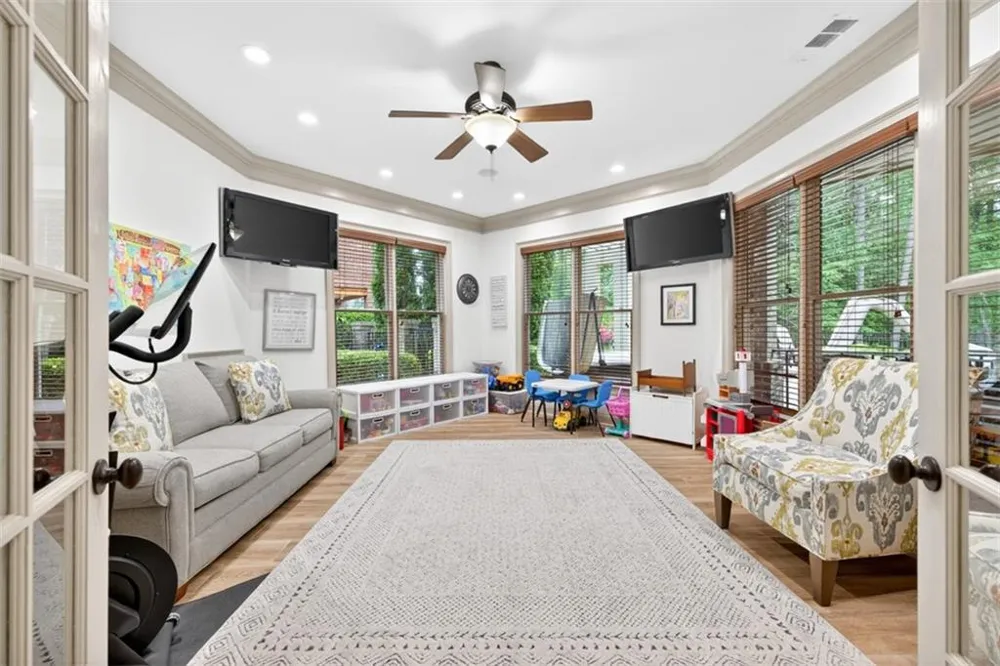 6010 Robbs Drive Cumming, GA 30041