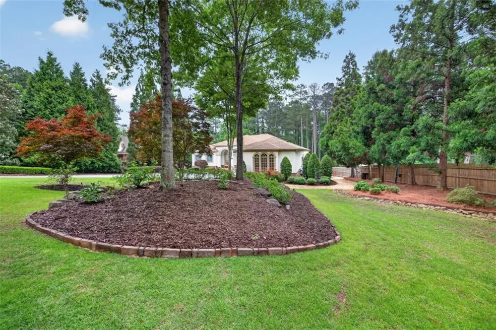 6010 Robbs Drive Cumming, GA 30041