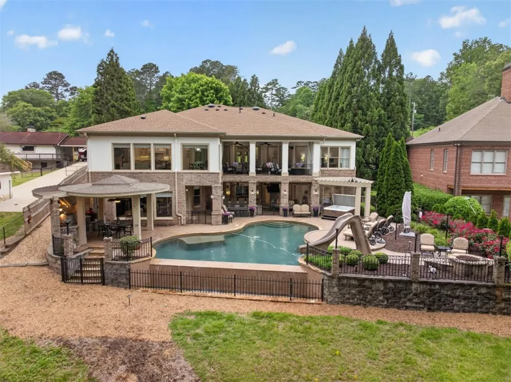 6010 Robbs Drive Cumming, GA 30041