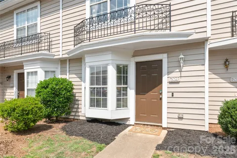 204 Heritage Parkway