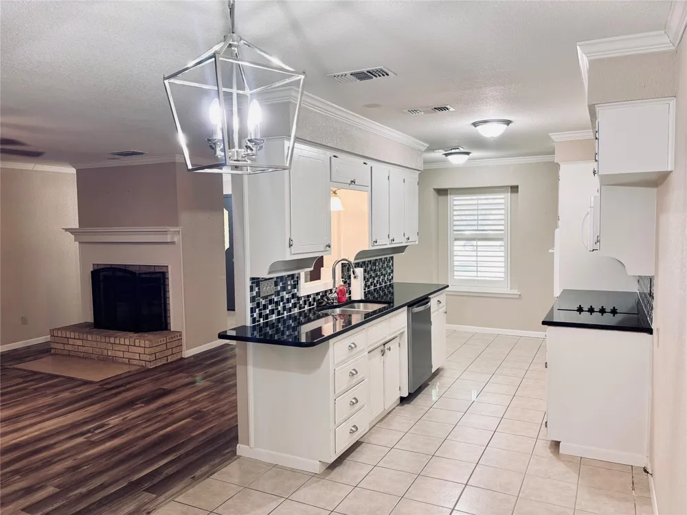 506 Oakwood Drive Eastland, TX 76448