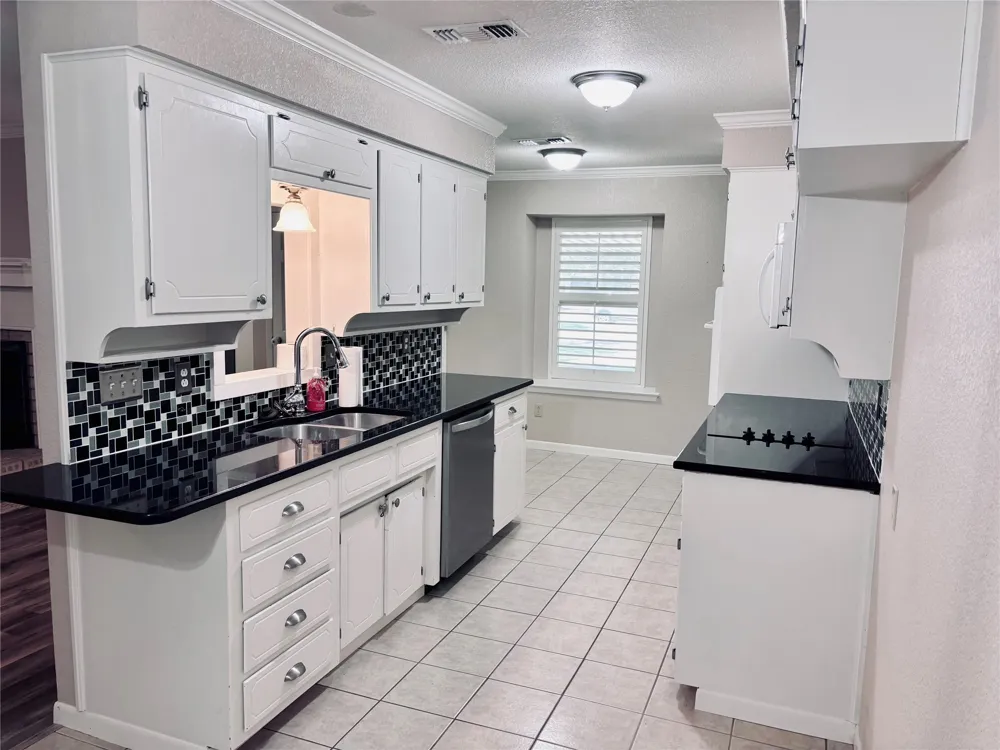 506 Oakwood Drive Eastland, TX 76448