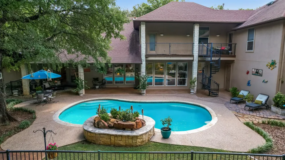 115 River Run Drive Azle, TX 76020