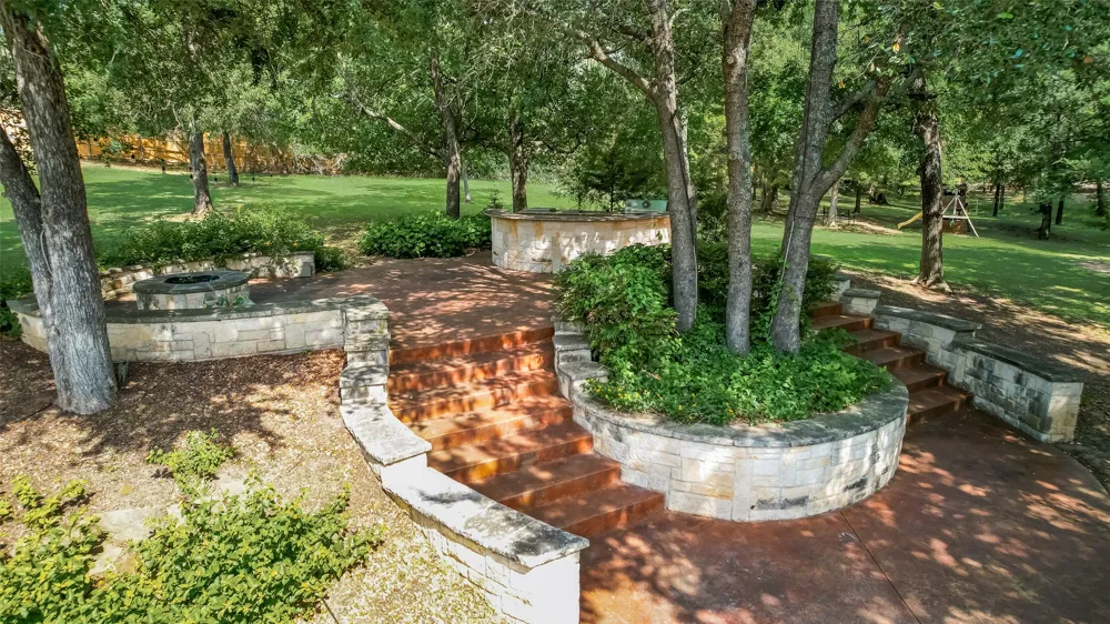 115 River Run Drive Azle, TX 76020