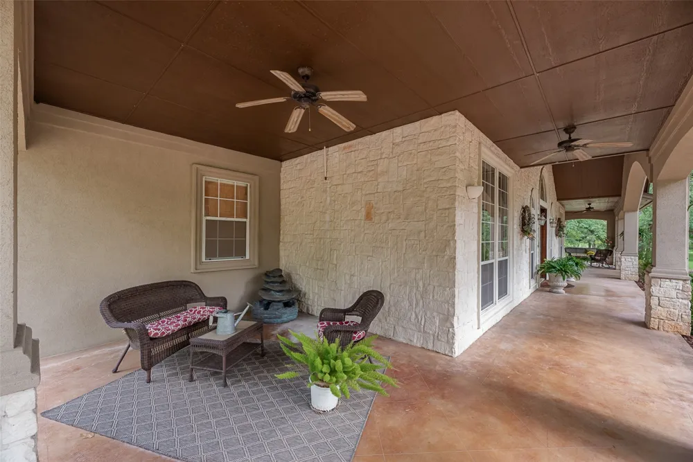 115 River Run Drive Azle, TX 76020