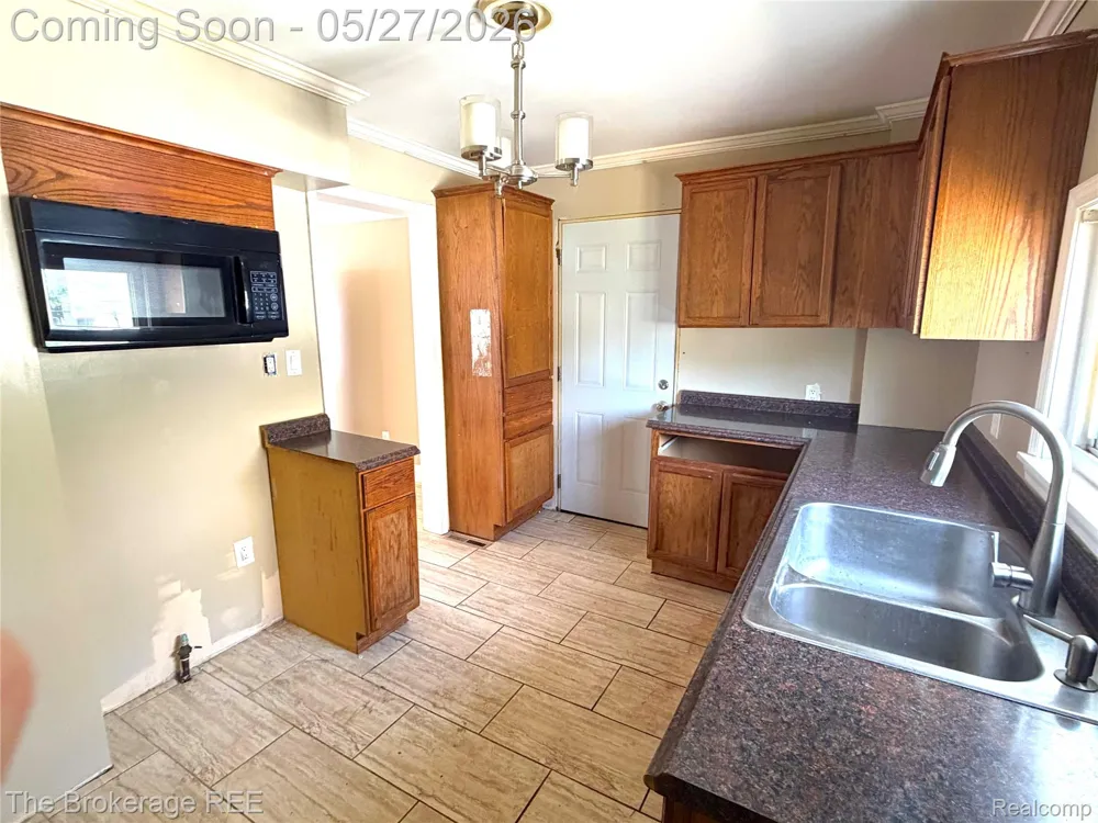 11205 Saginaw Street Mt Morris City, MI 48458