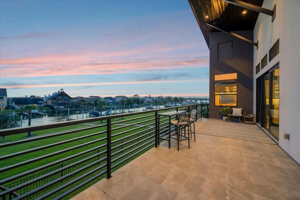 725 Pegasus Lane League City, TX 77573